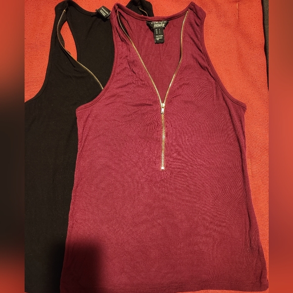 Sm Burgundy Tank top w/ adjustable zipper - Picture 3 of 5